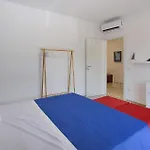 Vakantiehuis 3 Bedroom Beautiful In Falerna
