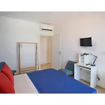 Vakantiehuis 3 Bedroom Beautiful In Falerna