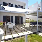 Vakantiehuis 3 Bedroom Beautiful In
