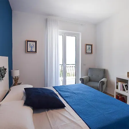 Vakantiehuis 3 Bedroom Beautiful In *