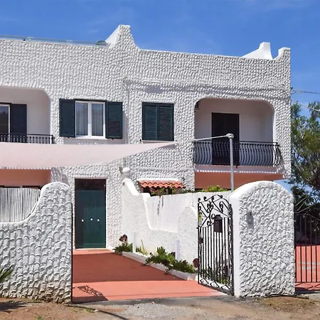 Vakantiehuis 3 Bedroom Beautiful In