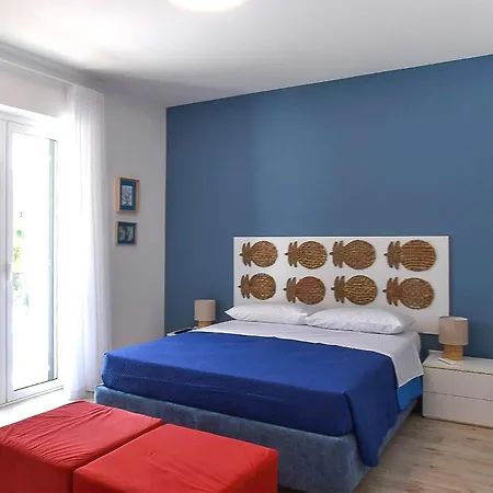 3 Bedroom Beautiful In * Falerna