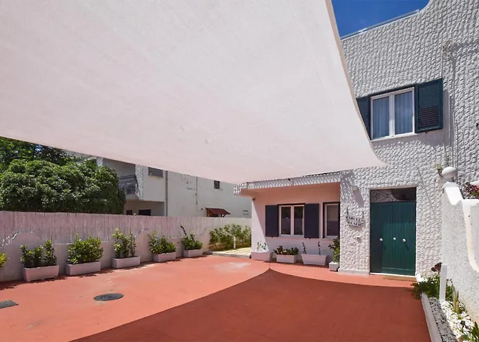 Casa de Férias 3 Bedroom Beautiful In Falerna