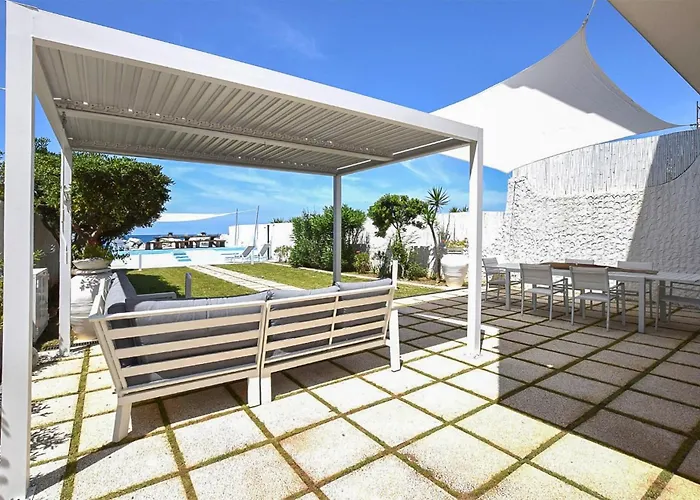 3 Bedroom Beautiful In Falerna